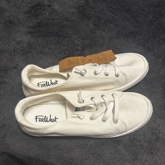 Far west slip ons - Picture 1 of 2